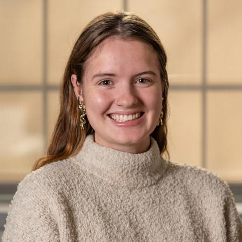 Headshot of Maya Parry