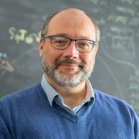 Headshot of Harry Filippakis